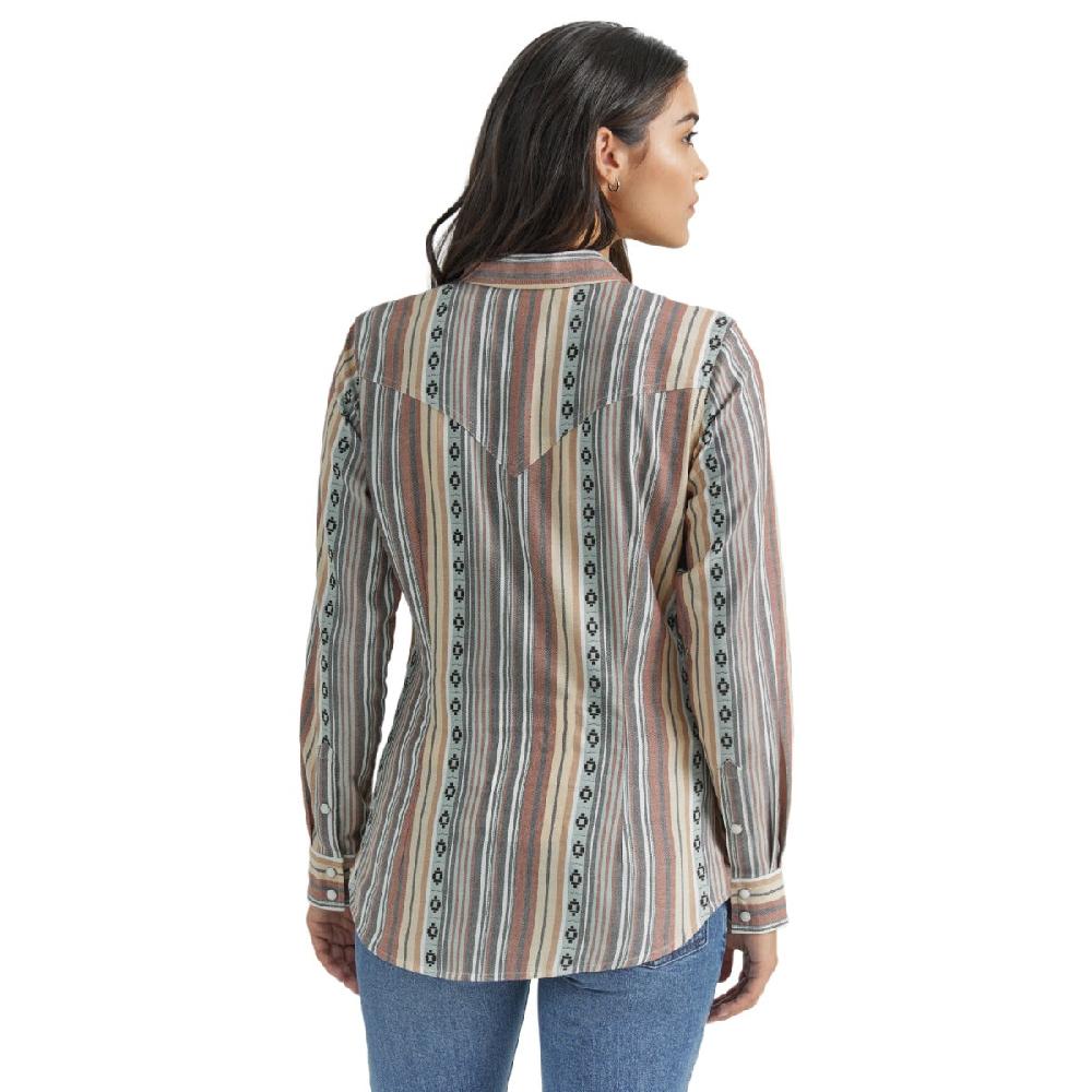 Wrangler Pink/Blue Stripe Retro Long Sleeve Women's Collared Western Snap Shirt 112353116