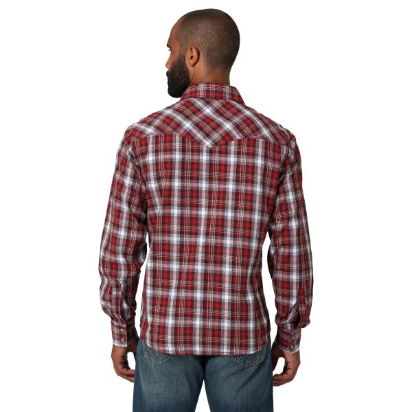 Wrangler Red Forest Plaid Retro Premium Men's Slim Fit Long Sleeve Snap Shirt 112330790