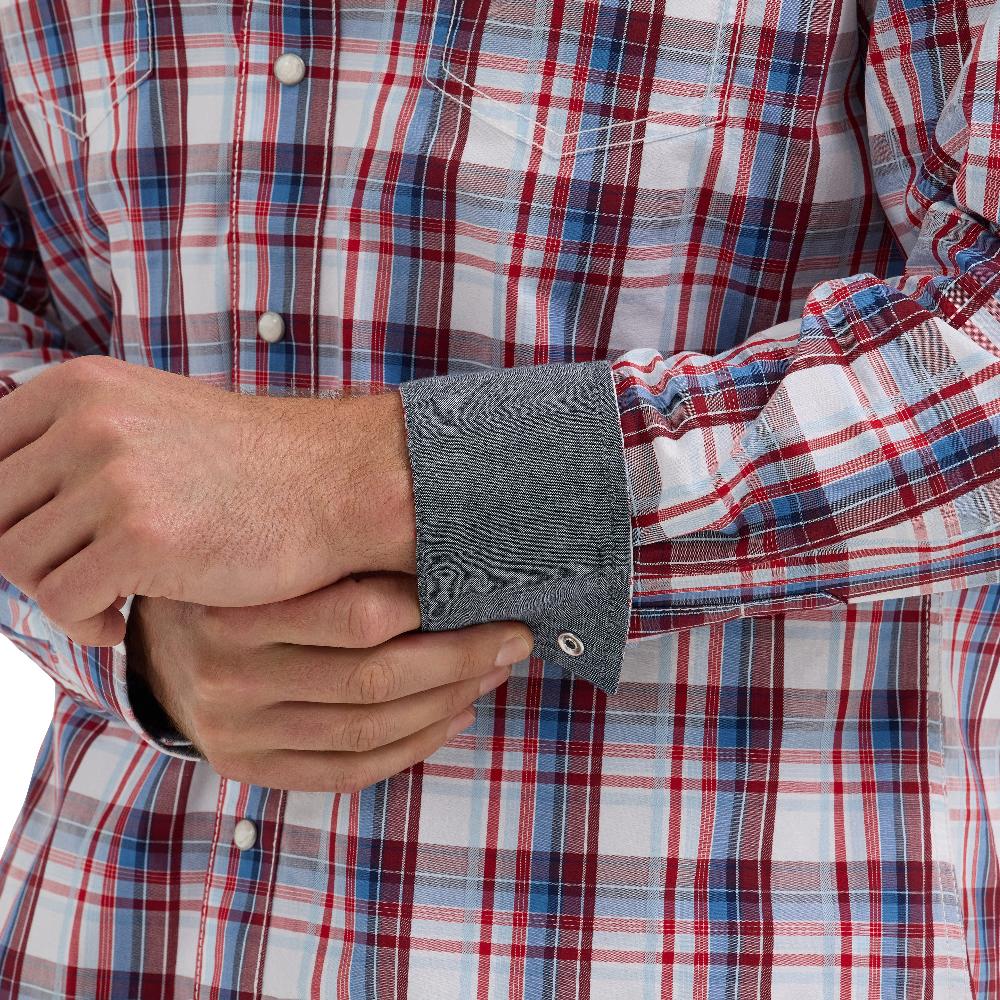 Wrangler Red Ombre Plaid Retro Premium Long Sleeve Men's Collared Longsleeve Snap Shirt 112365626