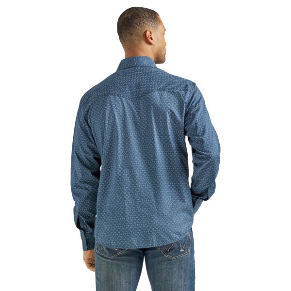 Wrangler Retro Blue Flower Chain Premium Men's Longsleeve Western Snap Shirt 112338158