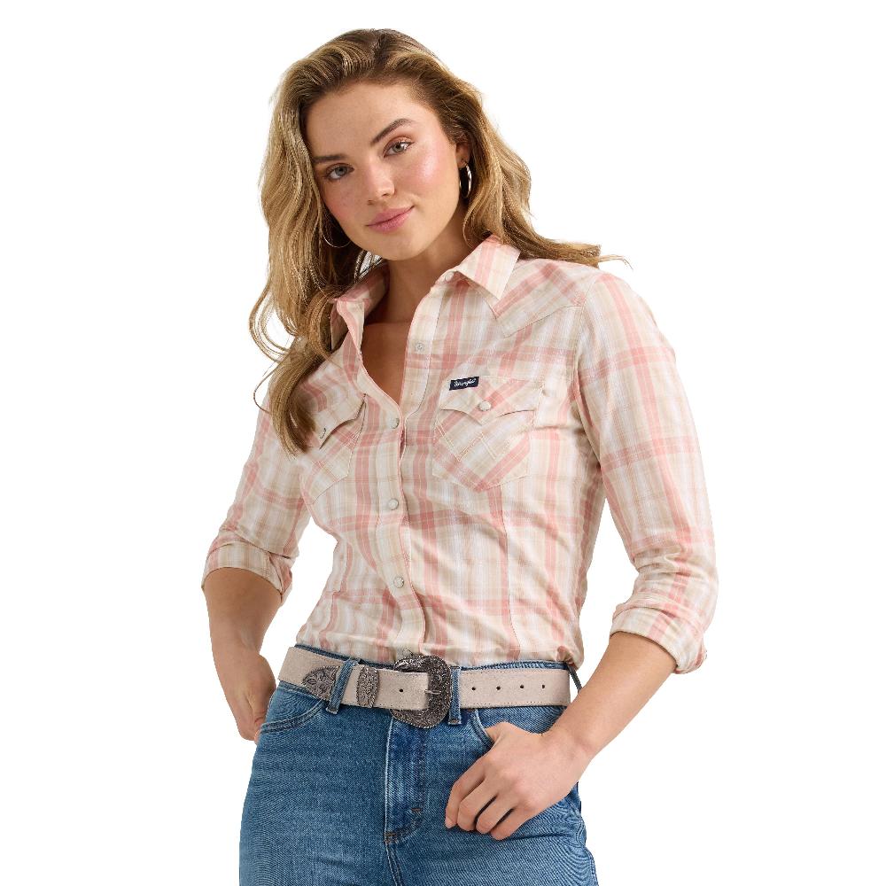Wrangler Rosy Plaid Slim Women's Collared Western Snap Shirt 112361631