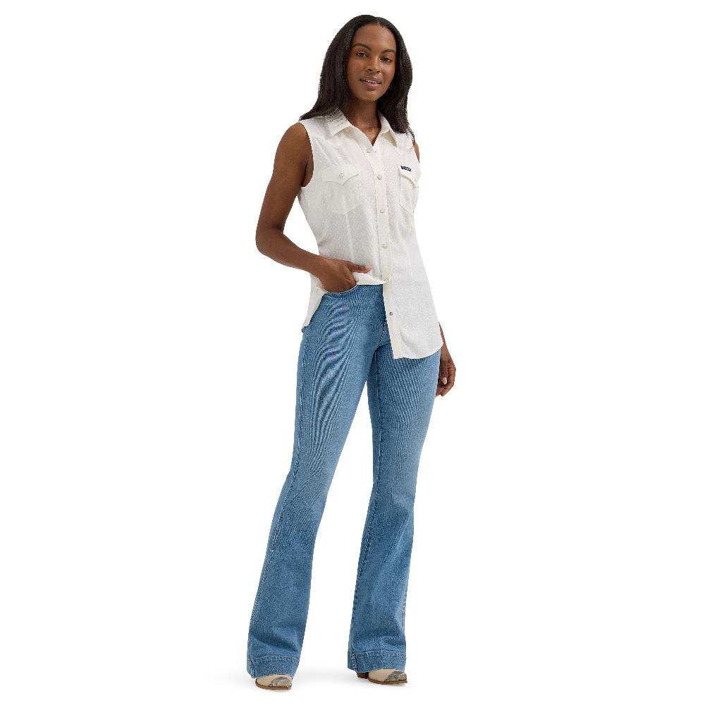 Wrangler White Retro Textured Women's Collared Slim Fit Sleeveless Snap Tank 112364632