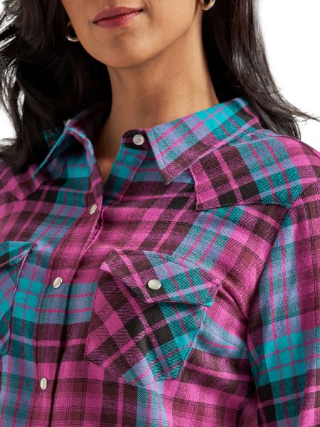 Wrangler Wild Aster Essential Women's Long Sleeve Flannel Plaid Western Snap Shirt 112339586