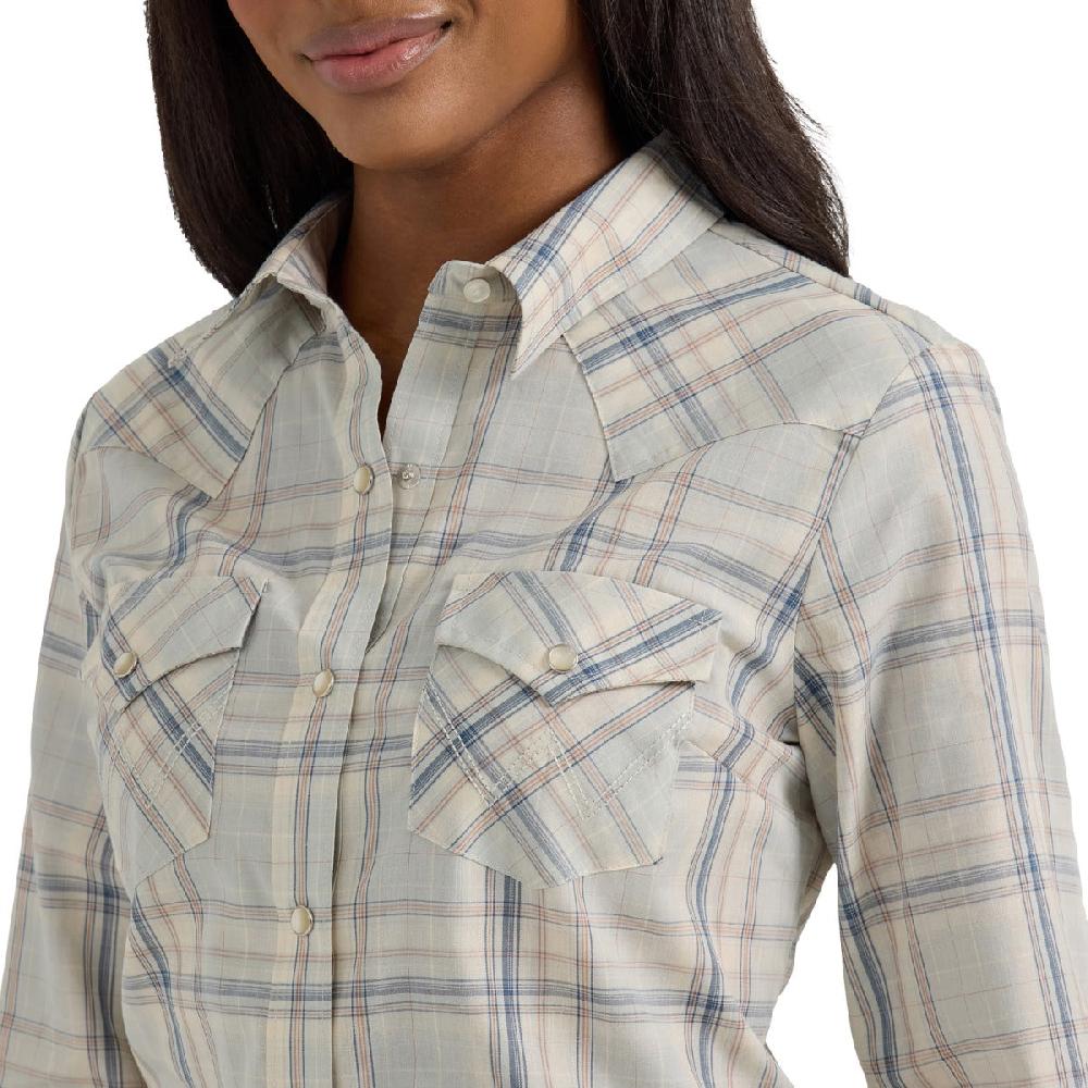 Wrangler Wispy Blue Plaid Retro Women's Collared Longsleeve Western Snap Shirt 112360738